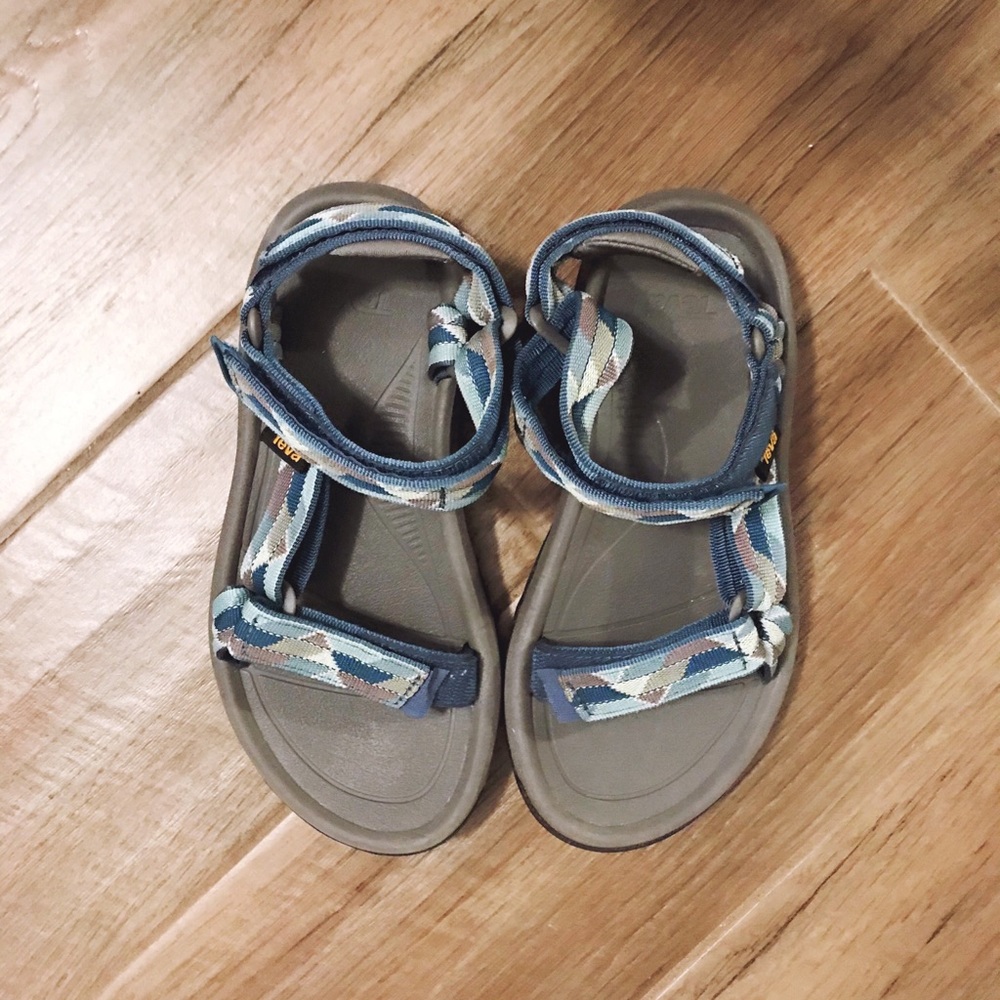 SOLD Teva Hurricane XLT